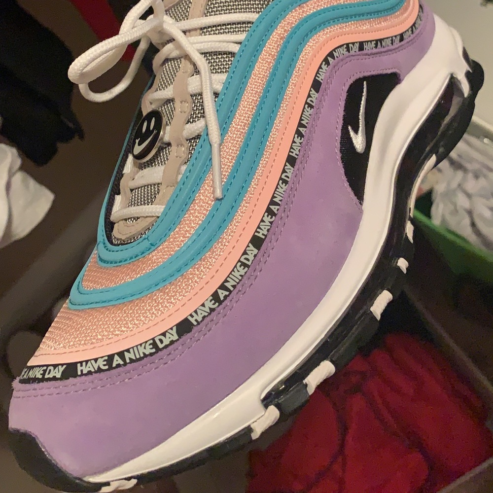 Have A Nice Day AirMax - Picture 2 of 3